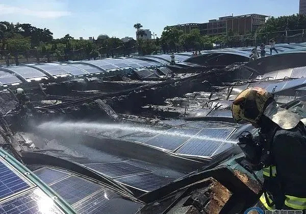 警惕又一光伏电站起火组件被烧毁