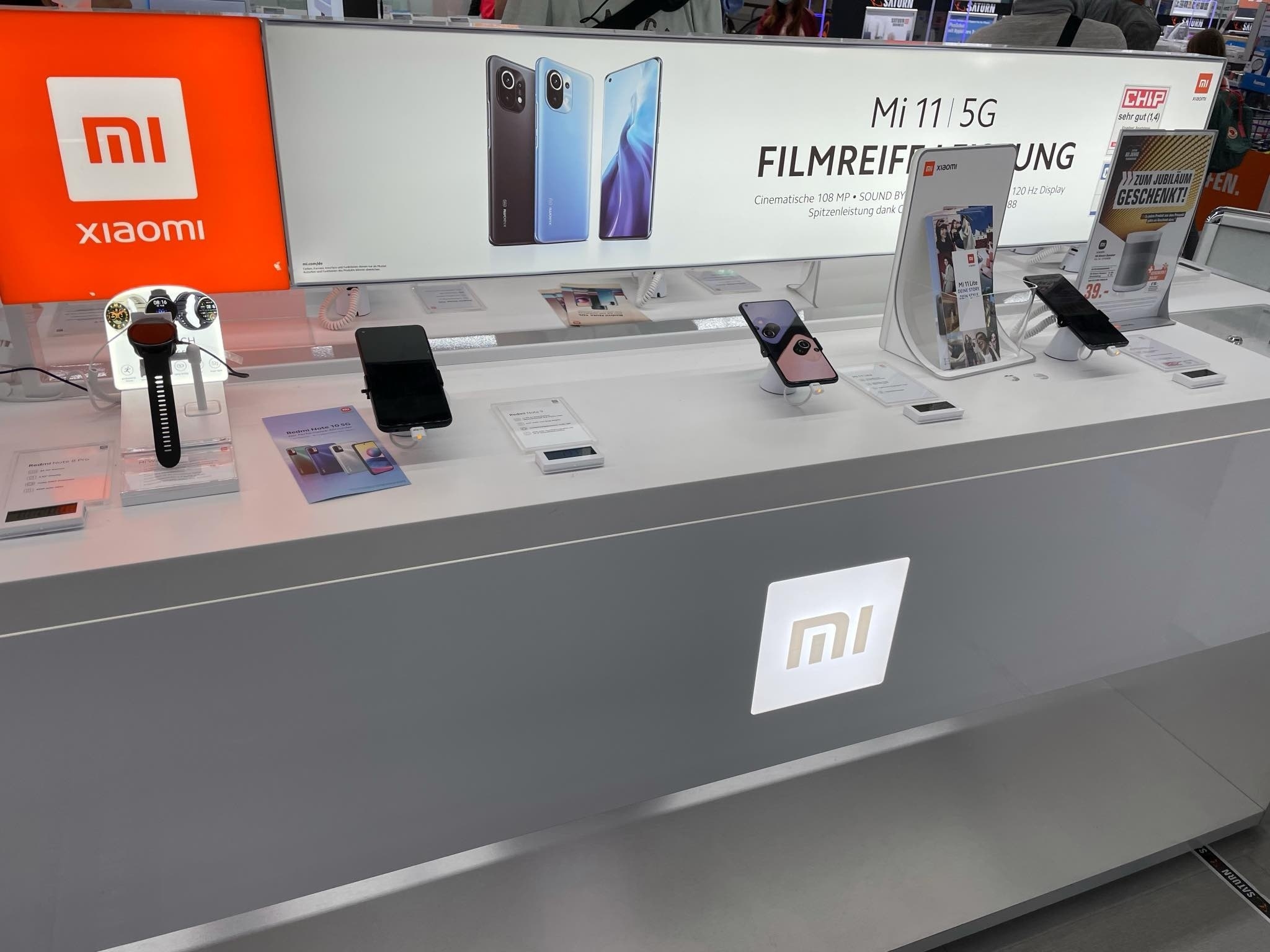 小米集团-W(01810)$ 重大利好，转彭博社最新消息昨晚（28.07中国时间)，受此消息影响，美股中概股午后强势反...