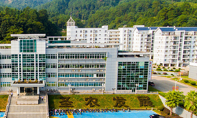 7月27日,作为主业务为肉鸡饲养及初加工,鸡肉产品深加工的福建 圣农