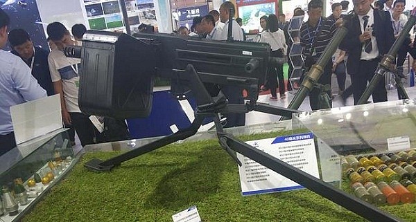 【神州军工】豪华版lg3榴弹发射器亮相尼日利亚 国产轻武器迈向高精尖