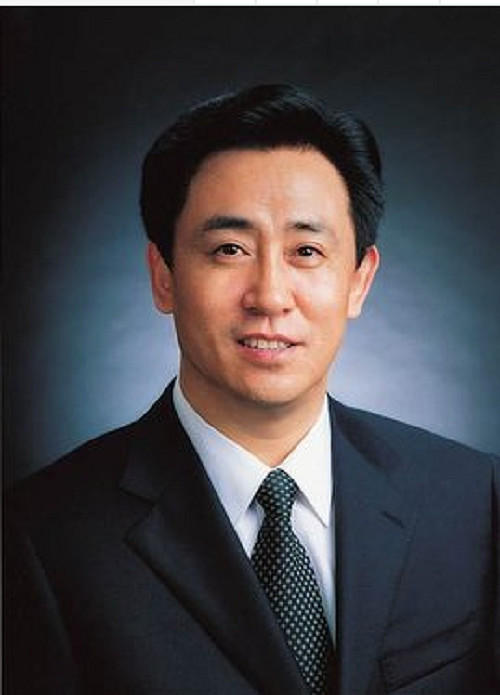 许家印卸任赵长龙接任恒大地产董事长港股恒大系股票