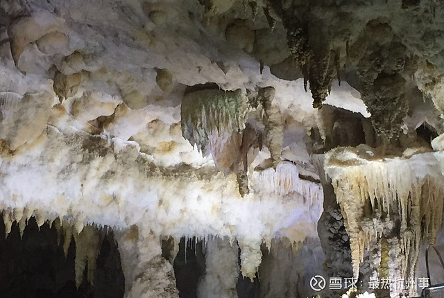 巴马水晶宫景区巴马的特色溶洞体会到浓浓的长寿文化氛围