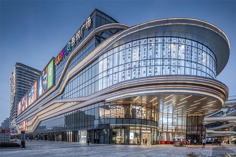 南京建邺吾悦广场结合得天独厚的地理优势,顺势而为,打造一个全新的