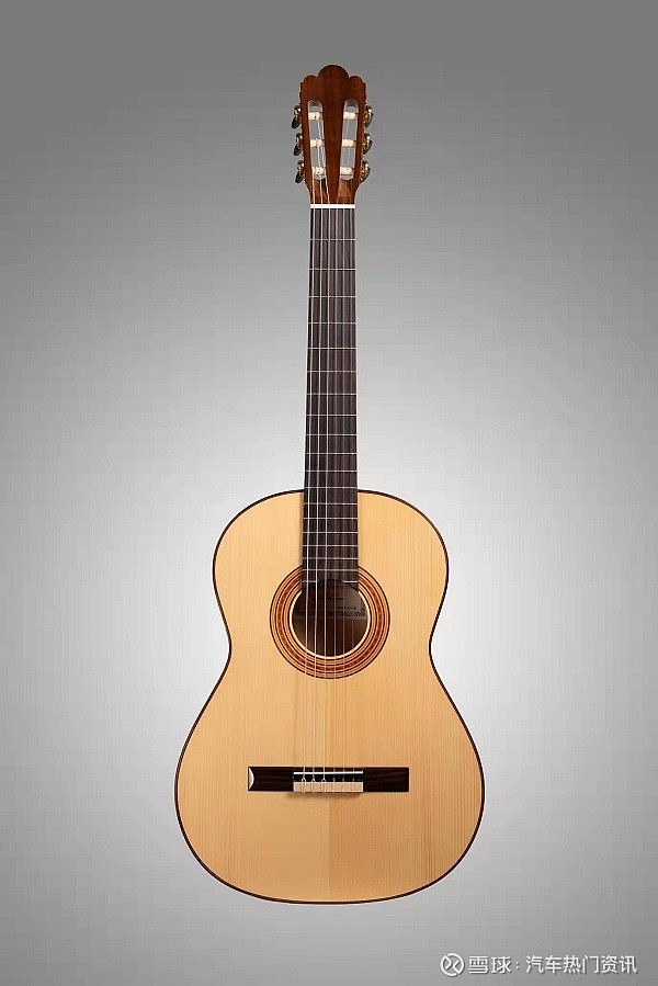 阿尔达米拉这款古典吉他性价比不错初学者可挑选