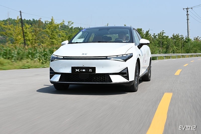 超实用全面的智能电动车小鹏p5上市售15792239万元