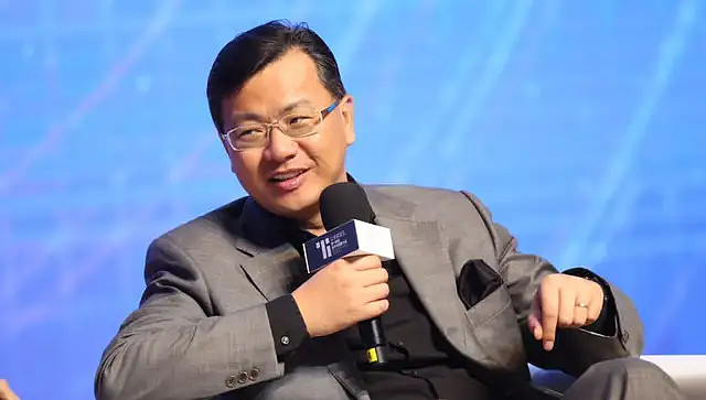 来 源 | 和牛商业(id:heniucaijing)作 者 | 牛叔卫哲是马云真正意义