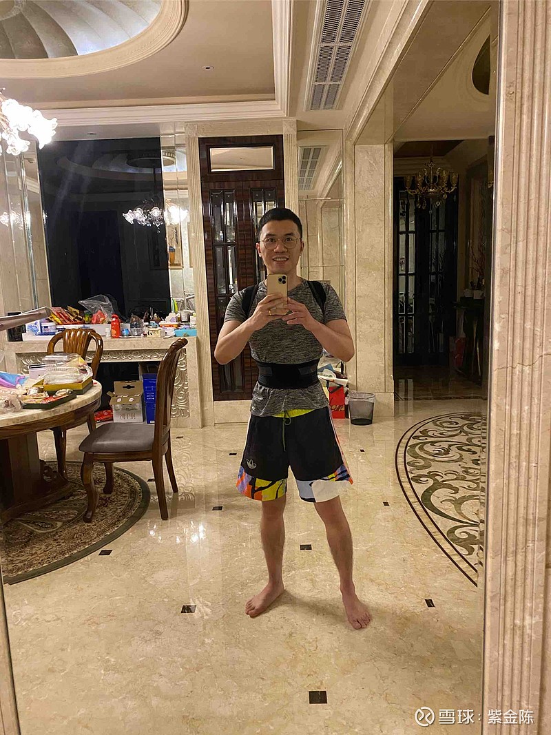 穿上背背佳代表着三十五岁的男人也开始了内卷