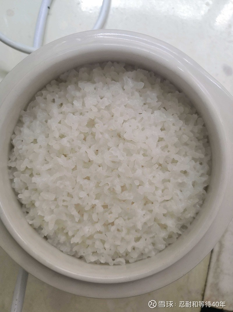 今天中午，米饭 土豆炒洋葱 蒸