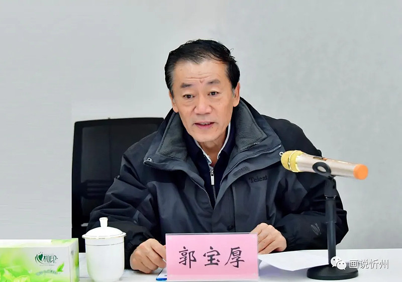 集成电路有限公司总经理李绍斌带队的考察团来我市考察并召开座谈会