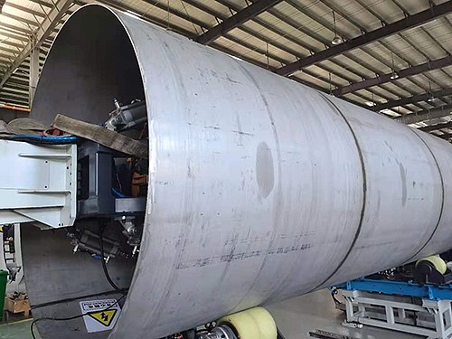 创想激光焊缝跟踪在lng储罐行业的应用