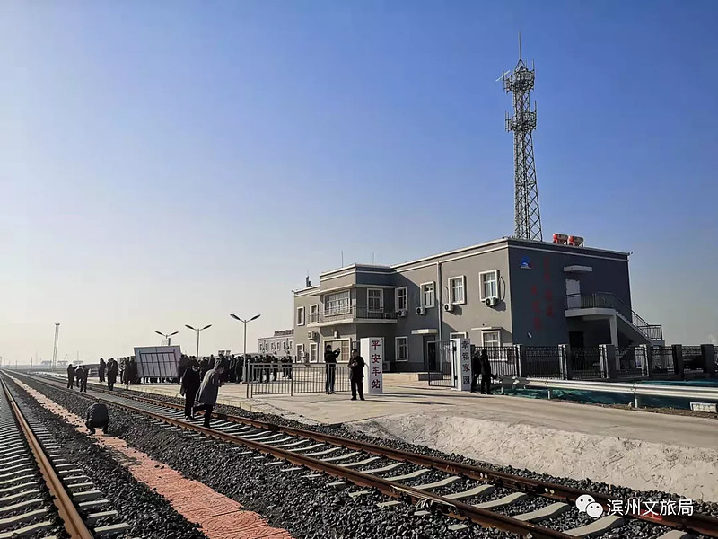 响,47162列车满载2200吨氧化铝,从这个火车站驶出,发往青海省的双寨站