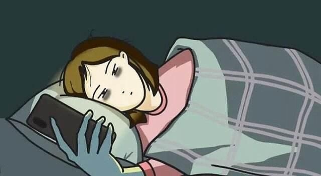 目中明警惕晚上关灯玩手机危害竟然这么大