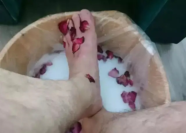 靠洗脚年赚200亿中国洗脚城里藏着长沙最不正经的一面