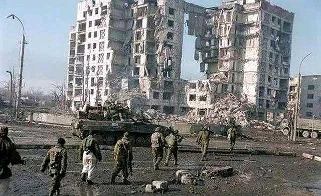 车臣战争有多残酷?俄军阵亡8000换命20万,车臣领袖:再打要灭族