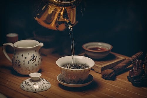 江湖一碗茶,喝完再挣扎. - 雪球