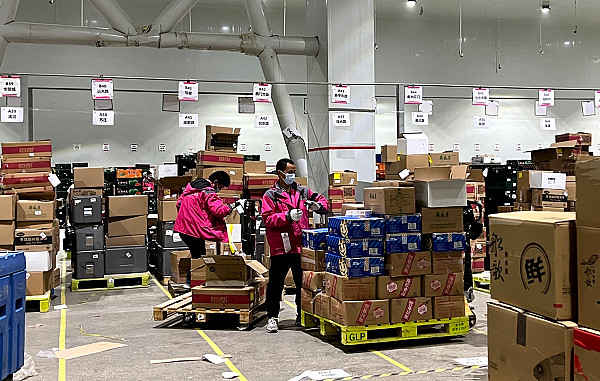 每日优鲜24小时不间断作业日均120万件出库量助力北京保供