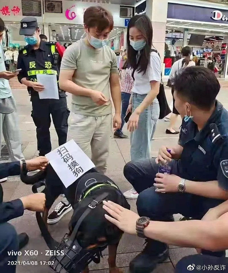 局座,谭乔等人,家喻户晓;短视频时代,又有"小明日记""孝警阿特"等博主