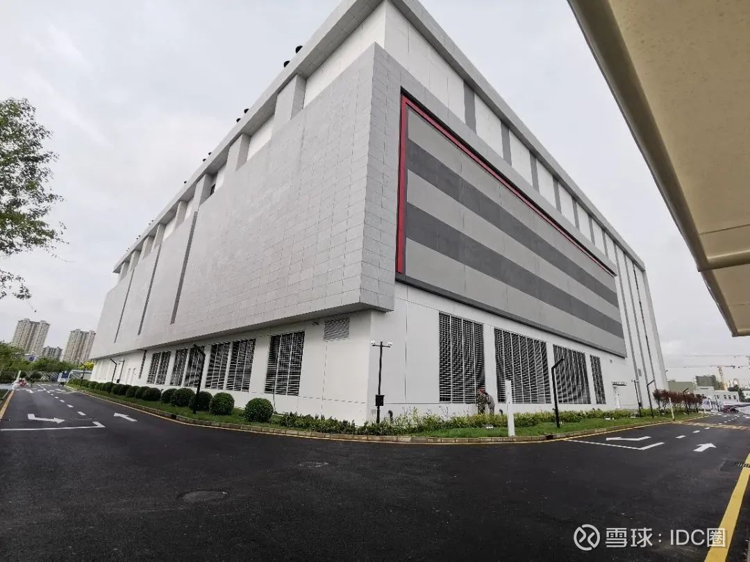 Kingsoft Cloud (03896.HK) - Hot Stock: Changjiang Securities Initiates Coverage with "Buy" Rating, AI Cloud Services Drive Growth