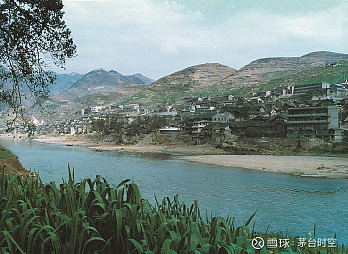 成为酱香型白酒核心产区诞生了国际知名白酒品牌贵州茅台酒也正是这所