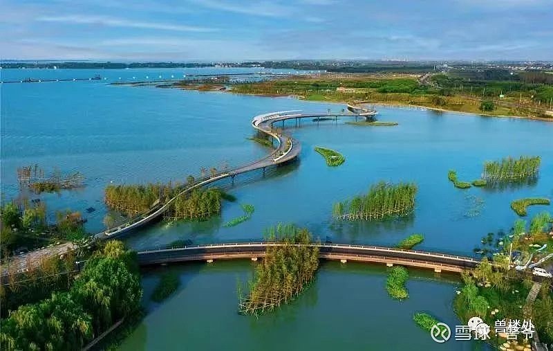 吴江区和青浦区的距离,抬抬腿就能跨越,吴江的元荡湖和青浦的淀山湖
