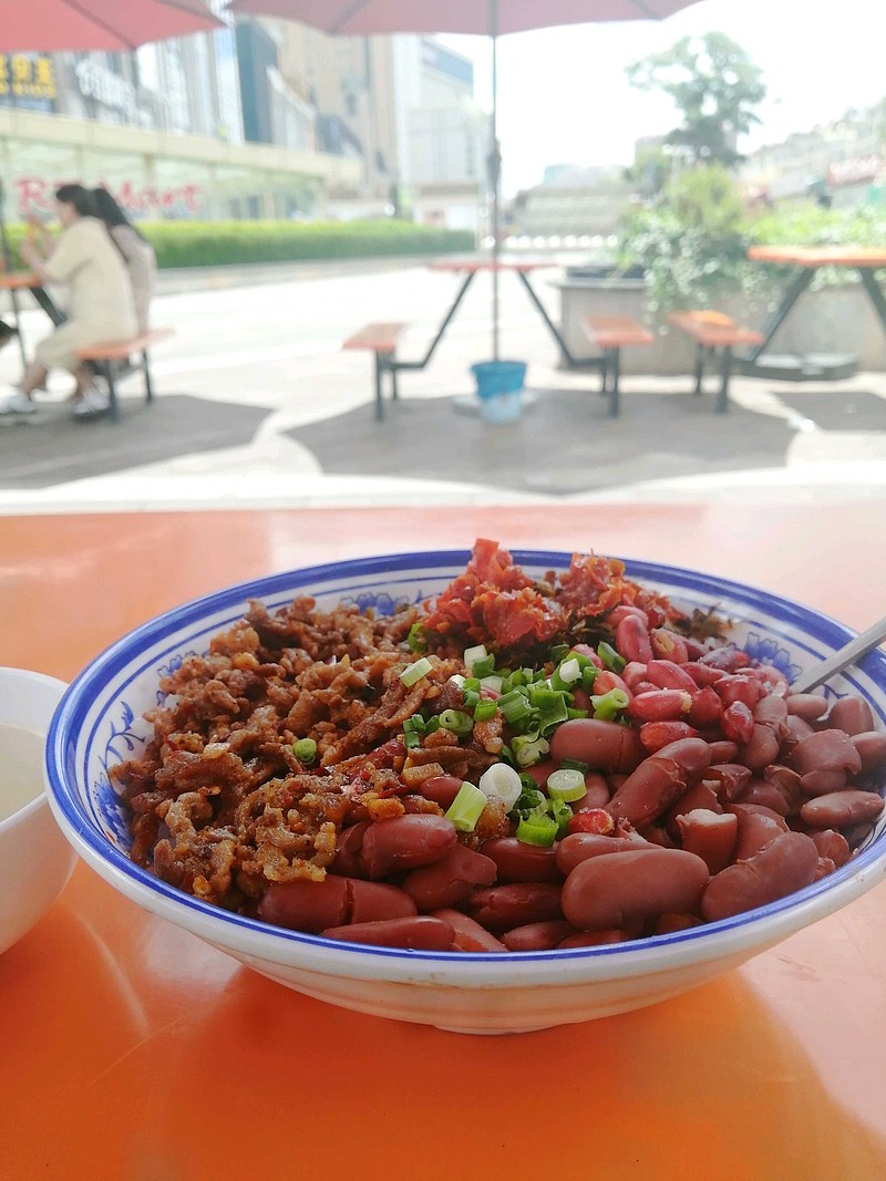 酸菜红豆卤肉饭16块