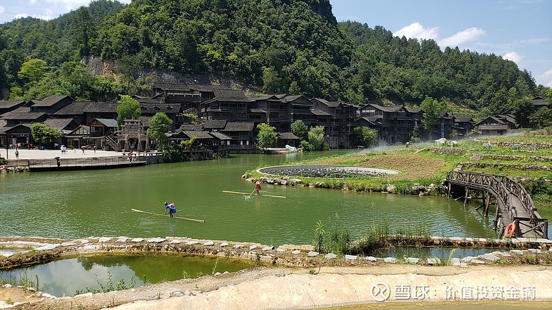 2022暑假行之乌江寨 乌江寨位于贵州省遵义市播州区,是由乌镇和古北水镇的总规划师陈向宏先生带领其团队打造的集观光、休闲、度假、会展为一体的 ...
