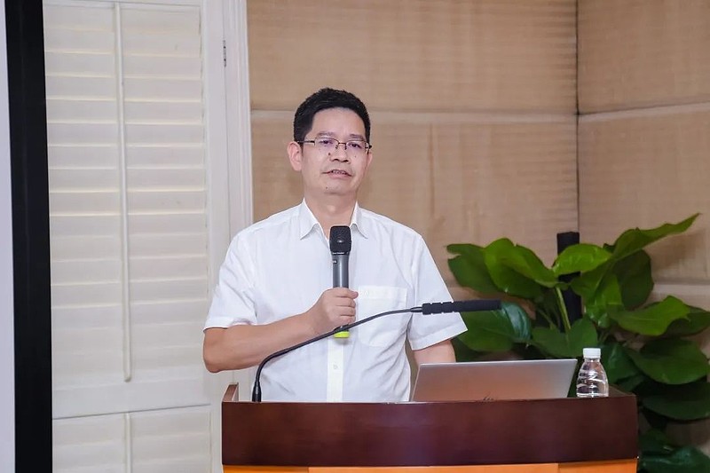 8月12日,华润医药商业董事长穆宏率管理团队到访华润江中.