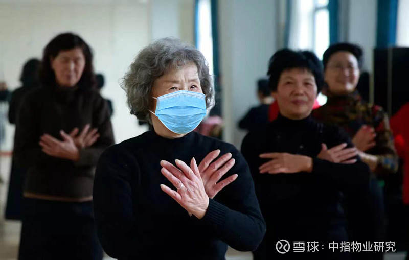 世贸服务：慢慢变老的路上，与你一起变得更好 当你老了，满头苍发那柔和的面容，显得坦然而从容就如同我们印象中家里的老人那般让人祥和安心我们都知道 ...