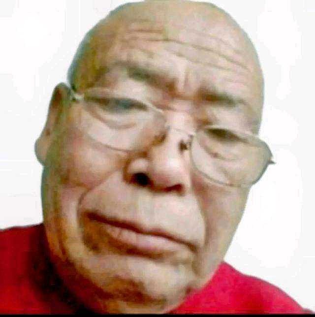 论司马的盈利模式 虽然因为买房的事被大众口诛笔伐，但不建议对司马“一概否定”，最起码人家的盈利模式可比联想高多了，轻轻松松，安全可靠，不服