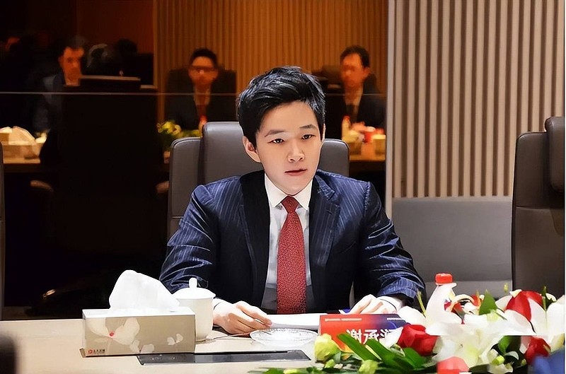 新任的95后ceo谢承润,是公司创始人谢炳的儿子,现任董事长谢其润的