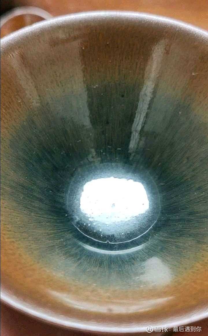 闲聊几句(二) 其实大家发现没有,买建盏不要买那些杂七杂八没见过的创新釉面那么相对踩坑的概率就会小很多。传统釉面就是柿红兔毫灰被油滴乌金 ...