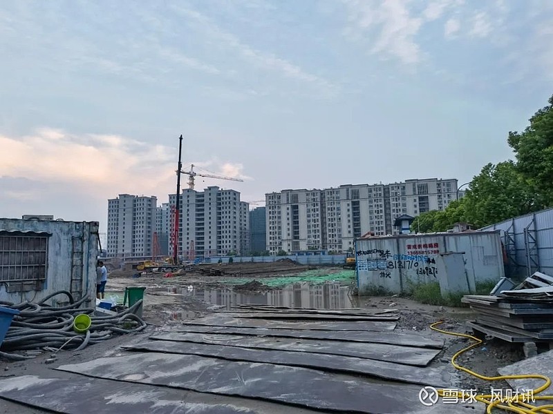 杭州首个“半价房”或年底入市，未来预计有上万套 来源： 凤凰网房产杭州站9月1日，上城区内首个共有产权房公示；9月7日，上城区牛田共有产权房 ...