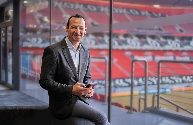 巅峰科技加冕世界杯 vivo成为2022FIFA卡塔尔世界杯™全球官方手机-锋巢网
