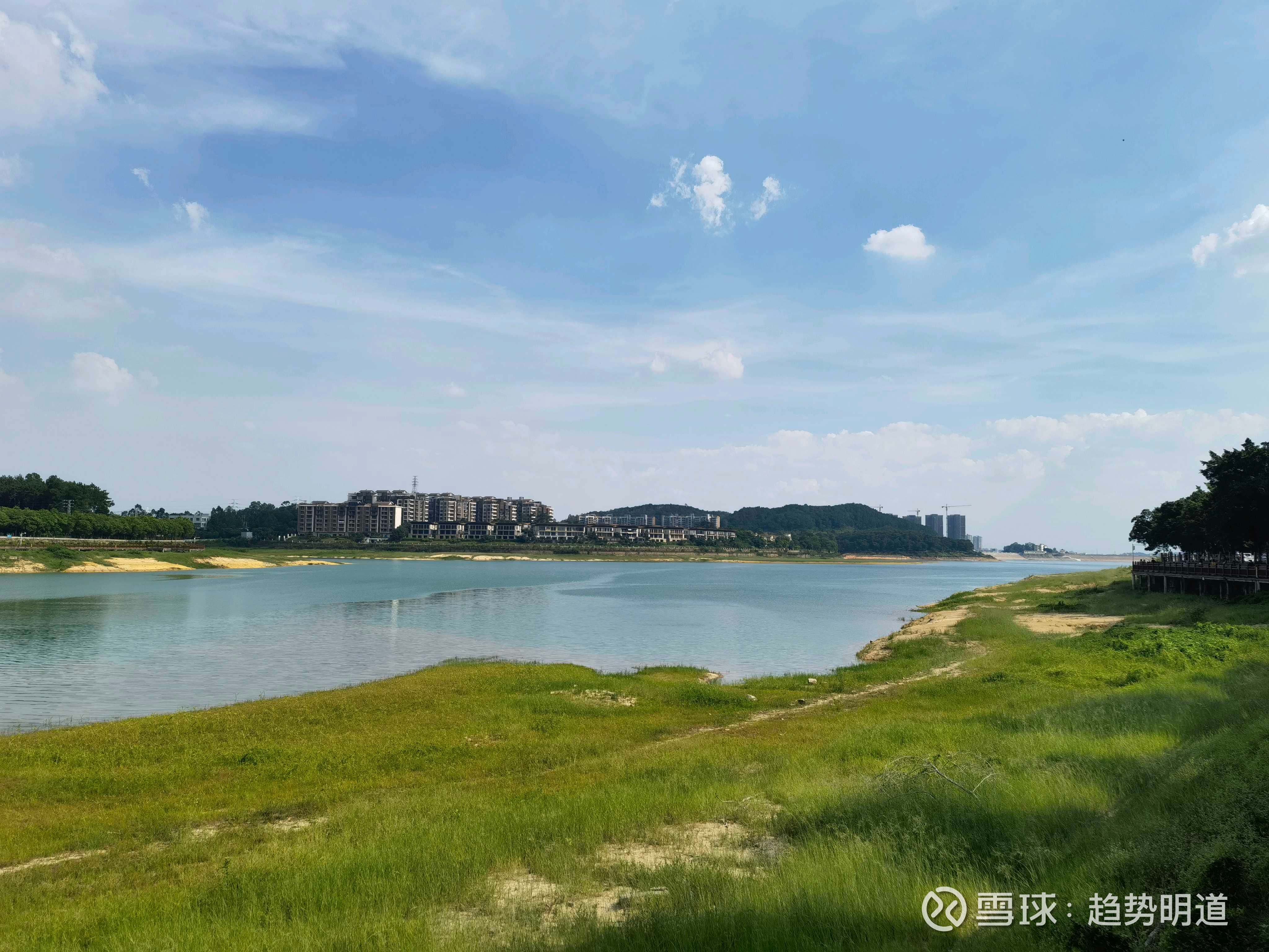 美国著名的期货专家斯坦利·克罗———进入赢家圈子的基本策略斯坦利·克罗（1934年3月5日－1999）是美国著名的期货 专家，1960年进入全球金融中心华尔街。他在华尔街的33年之...