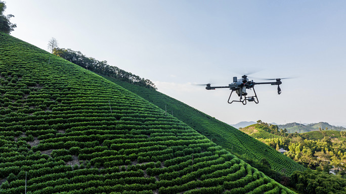 大疆农业 T50、T25 农业无人飞机正式发布，助力用户提效增产，推动现代化农业发展-锋巢网