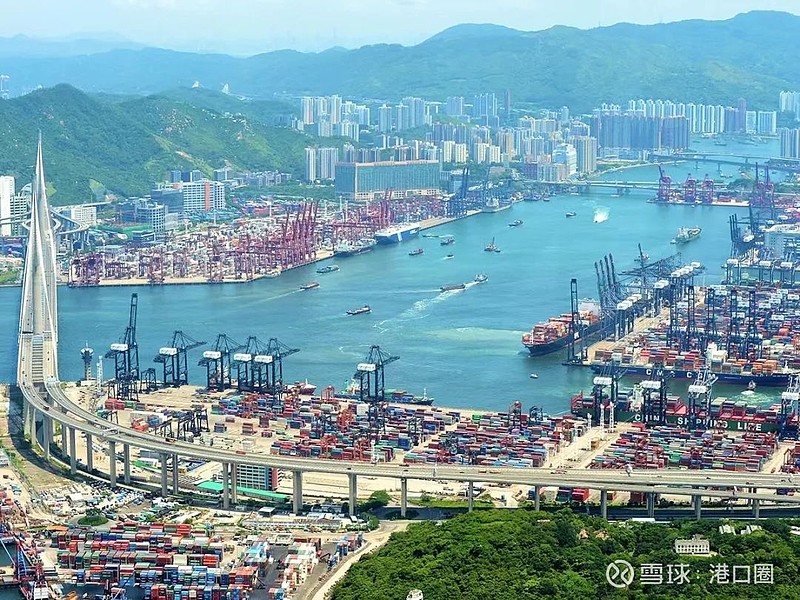 香港：如何成为大湾区港口群的“群主”？ 来源：香港海运港口局官网 香港海运及港口业界的年度盛事——“香港海运周”近日举行，活动内容丰富，吸引了