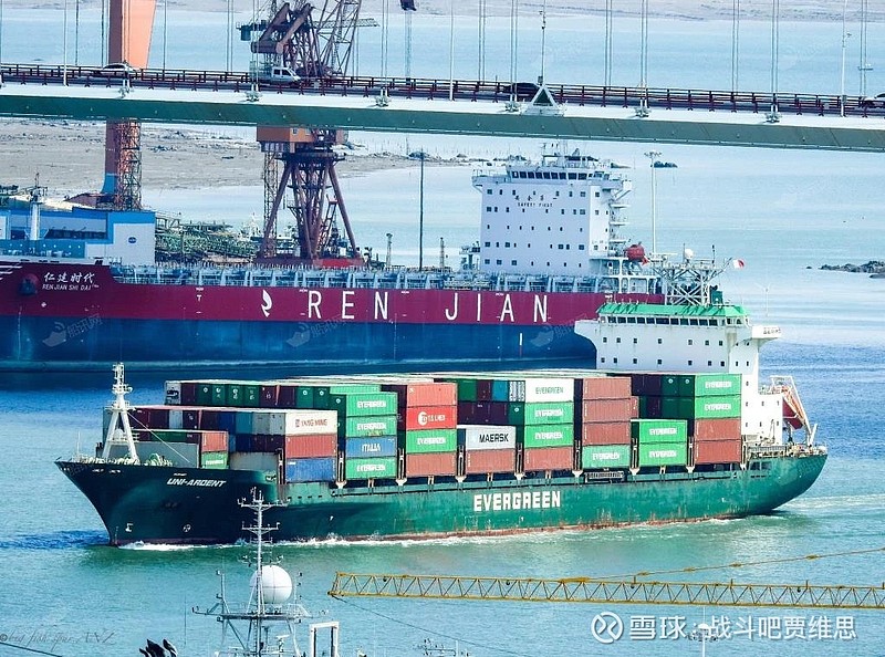 “拆船潮”，开始了！ 集装箱运输市场的崩溃是大家有目共睹的，当下，有的船舶正通过好望角长途跋涉回到亚洲争夺运力，也有的船舶即将被报废。 小型集 ...