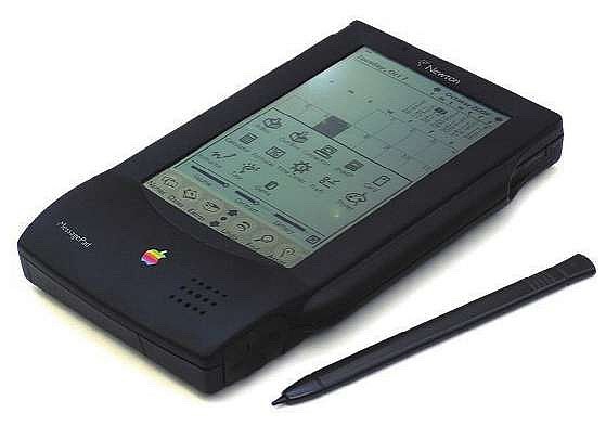 1993年， 苹果 推出搭载 
