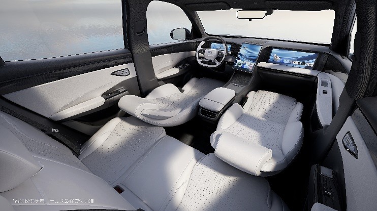 20万内“家庭智能电混SUV”不二之选 吉利银河L7发布智爱座舱-锋巢网