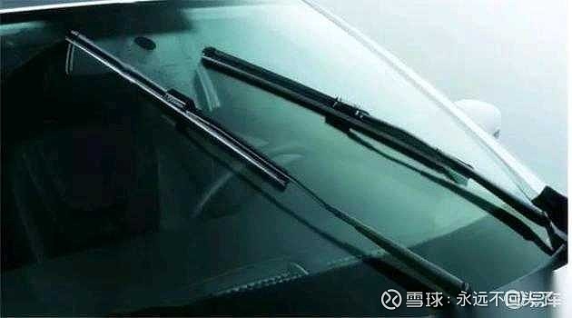 汽车后雨刮怎么开？ 当我们遇到下雨天气或者在行驶中车窗受到水汽、雨滴等干扰时，汽车后雨刮成为一项重要的功能。然而，有些人可能会犹豫是否要开启 ...