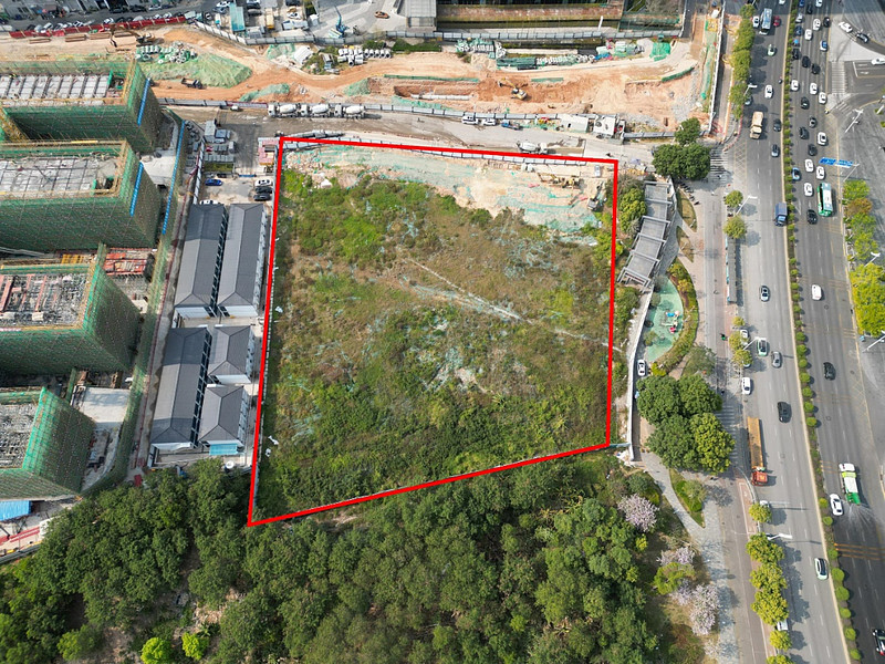 深圳户型政策的重大信号！ 继续看土地市场，有重大的信号变化。深圳规自局6月1日挂出第二批供地中的南山超总地块和龙华北站地块的详细信息，这两块地 ...