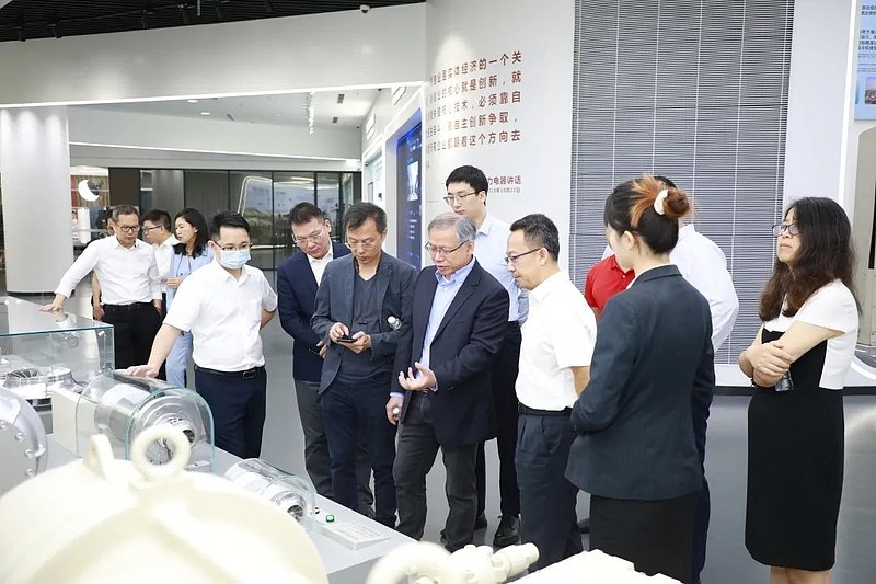 世荣兆业携万豪集团代表至格力电器开展深度考察 原创 世荣兆业 世荣兆业 2023-06-15 18:45 发表于广东 6月14日, 世荣兆业 ...