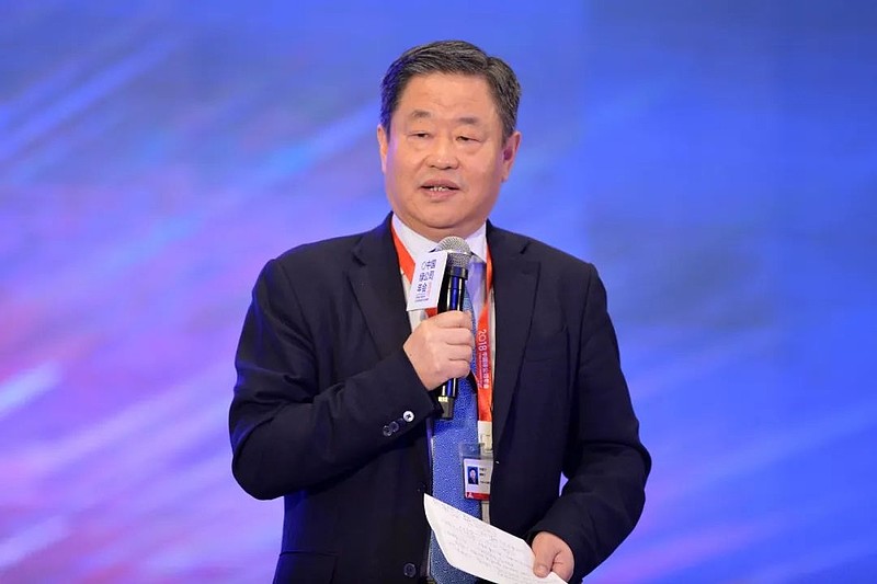 宁高宁:好企业都产生在危机之中 中国中化控股有限责任公司原董事长、党组书记宁高宁(图片来源:视觉中国)中国企业必须回到企业发展的战略本质:差异 ...