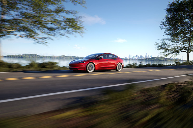 特斯拉Model 3 焕新版25.99万元开启预售：设计、座舱、智能全面焕新！-锋巢网