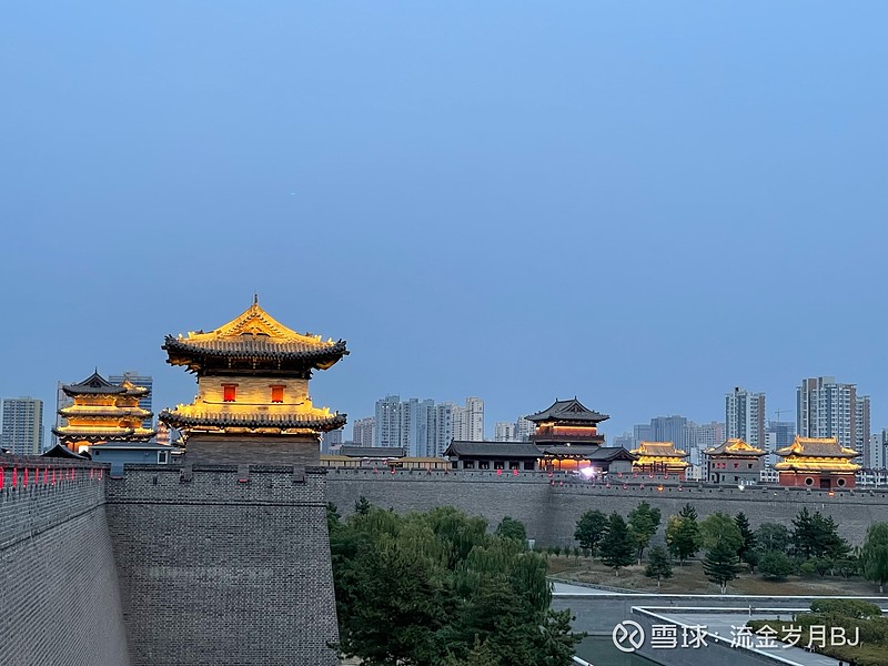 说走就走之大同（一） 虽说被同事种草已久，这次3天2晚的大同游，随性的成分还是更多。国庆公司多放2天假，假期在家看朋友圈摄影大赛越看越心痒，北