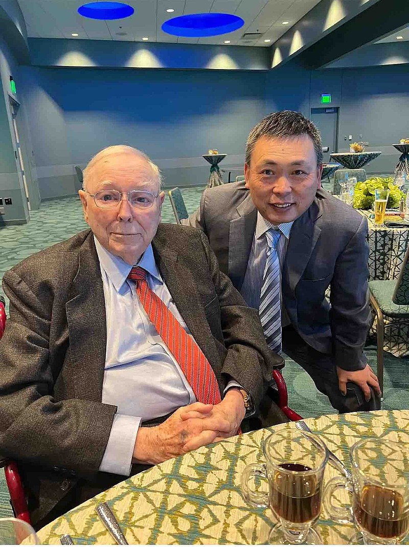 巴菲特投资的可口可乐，喜诗糖果，段永平投资的贵州茅台属于最理想的情况，每年赚的钱一半给股东分红，另一半聚焦主业扩...