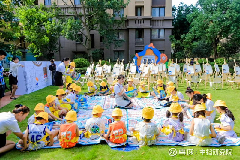 联发集团：践行以客户为中心的全周期服务 近两年 房地产 进入下行周期，房地产行业逐渐回归产品和服务本质，由外部扩张向精细化转变。在行业转型 ...