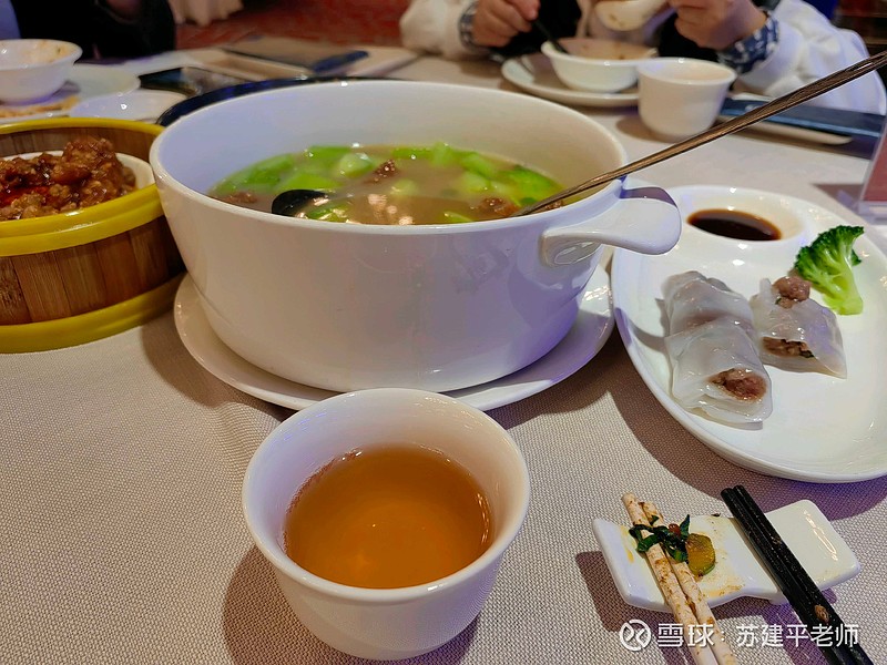 $*ST美谷(SZ000615)$ 中午就到厦门这家佳丽御品轩吃午饭，他家这道【佳丽一品肉羹汤】据说是老板娘亲自下厨做的... - 雪球