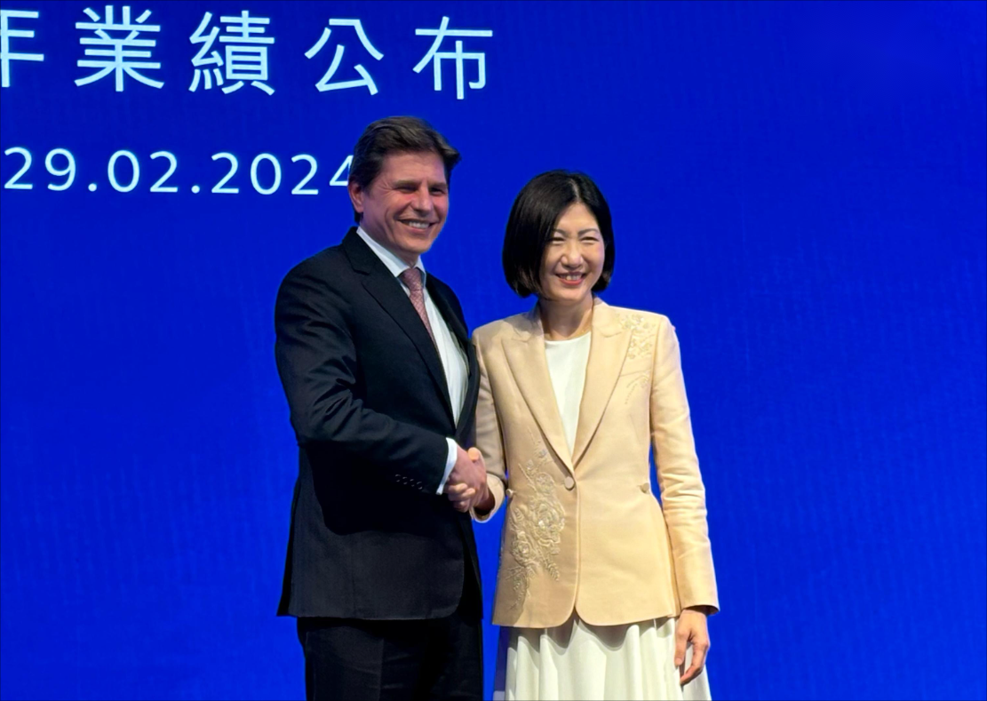 欧冠升时代”结束，港交所迎来首位女CEO 昨日(2月29日)，$香港交易所(00388)$  公布了2023年靓丽的成绩单。其中，收入及其他收益同比增长11%至20...