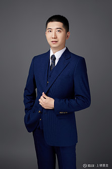 5年投资经验,曾任彭博金融工程师具备丰富的境内外固收投资与衍生品